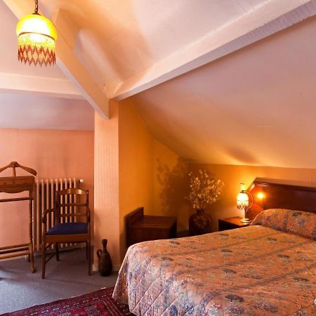 Hotel Le Catala Beaudean Bagian luar foto