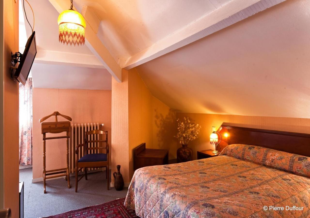 Hotel Le Catala Beaudean Bagian luar foto