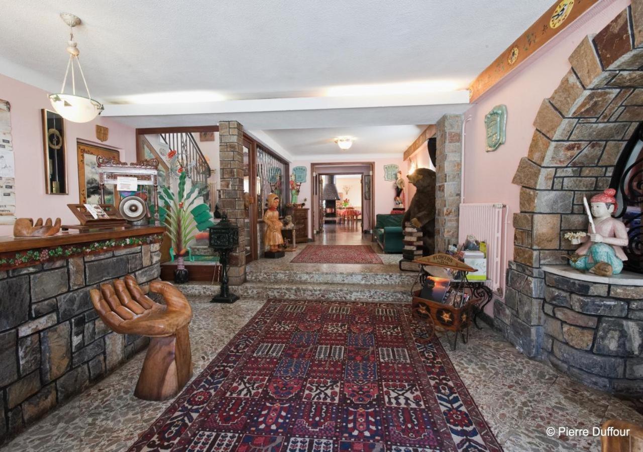 Hotel Le Catala Beaudean Bagian luar foto